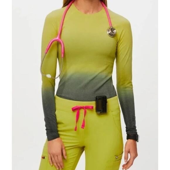 Figs Salta Underscrub Seamless Long Sleeve Ombre Limeade Size XS - Picture 6 of 8